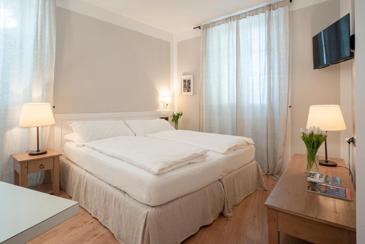 La Canonica Suite Apartments New Location Trient Exterior foto