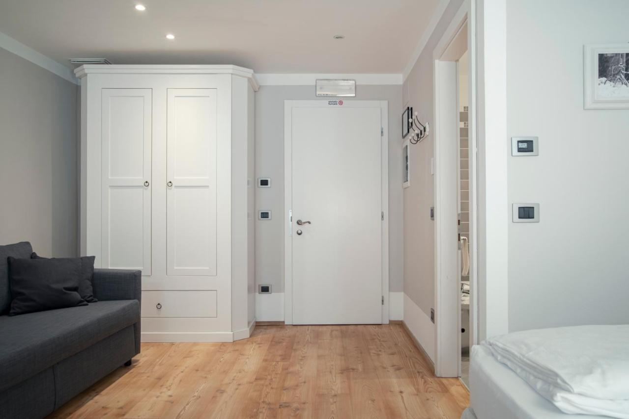 La Canonica Suite Apartments New Location Trient Exterior foto