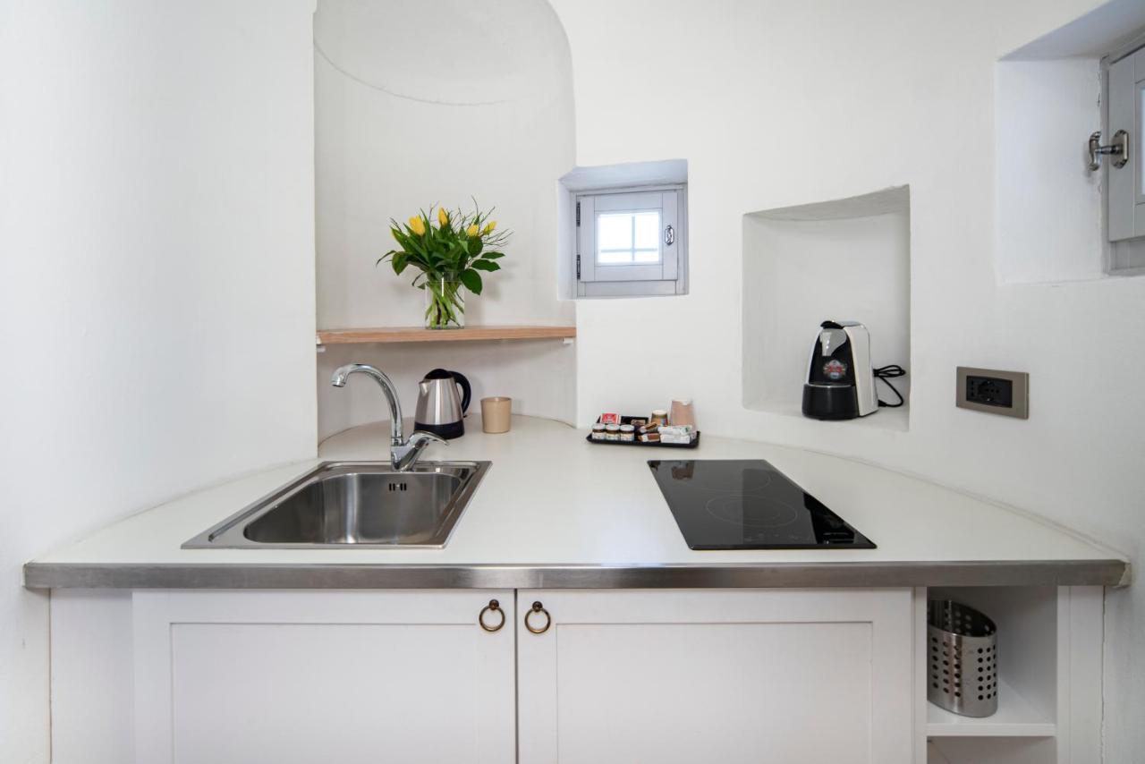 La Canonica Suite Apartments New Location Trient Exterior foto
