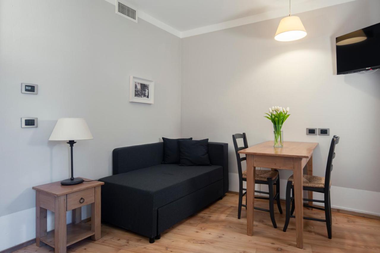 La Canonica Suite Apartments New Location Trient Exterior foto